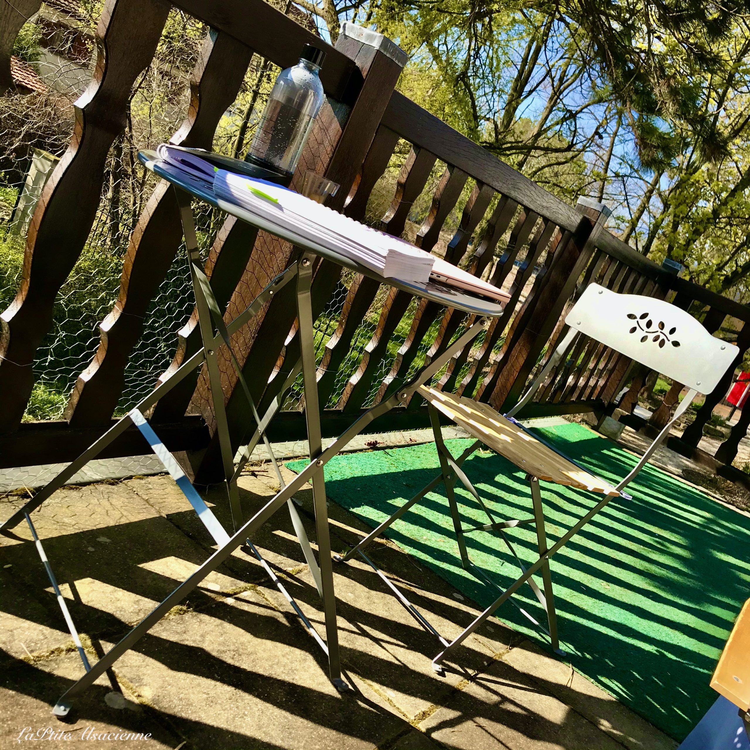 Bureau sur la terrasse de LaPtiteAlsacienne 