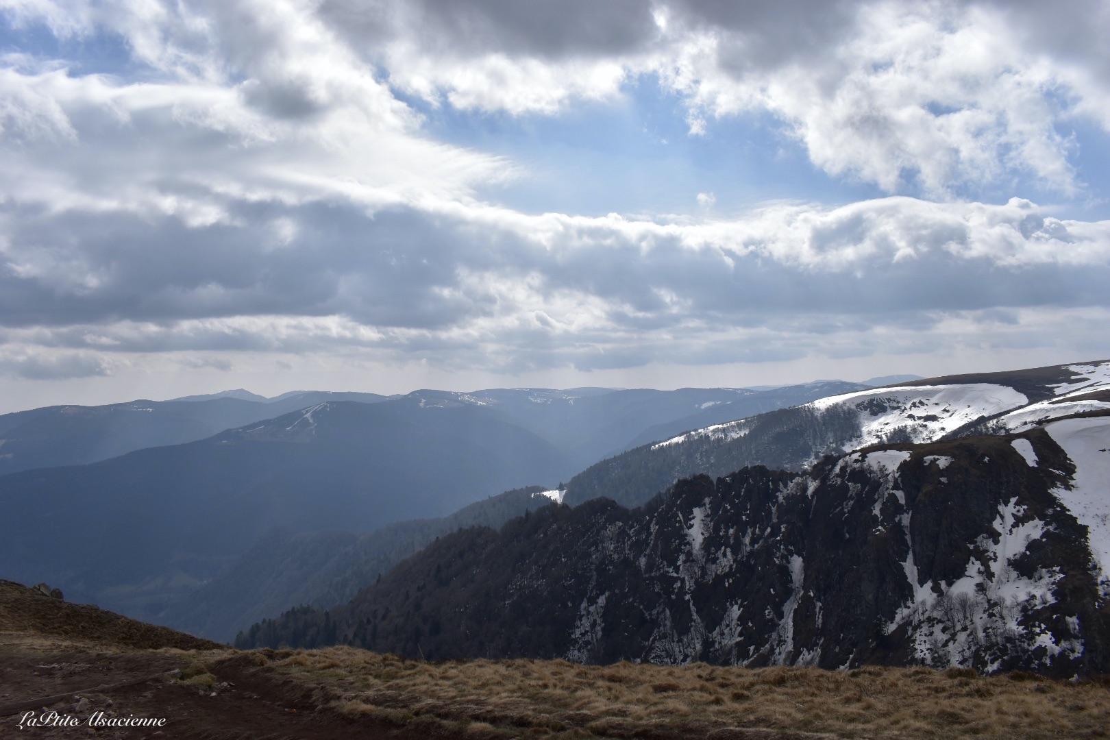 Vue Jusqu'au Grand Ballon depuis Le Hohneck - Photo par Cendrine Miesch Dite LaPtiteAlsacienne