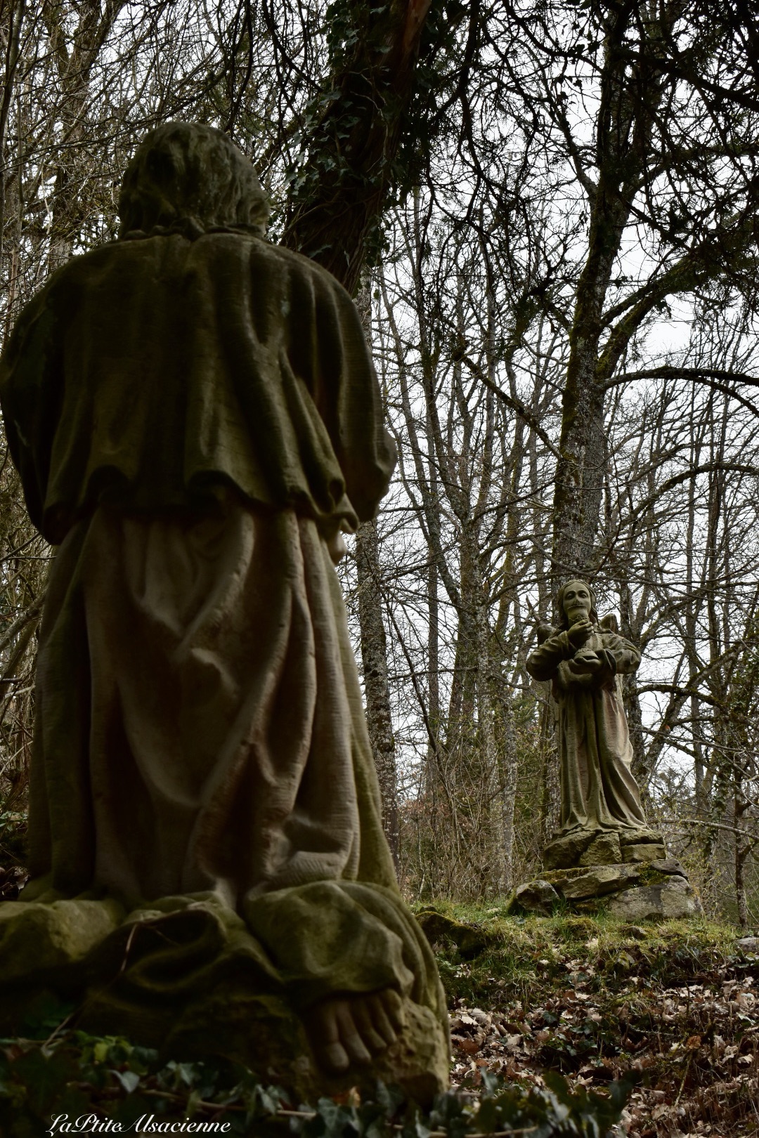 vers chemin de croix abbaye murbach