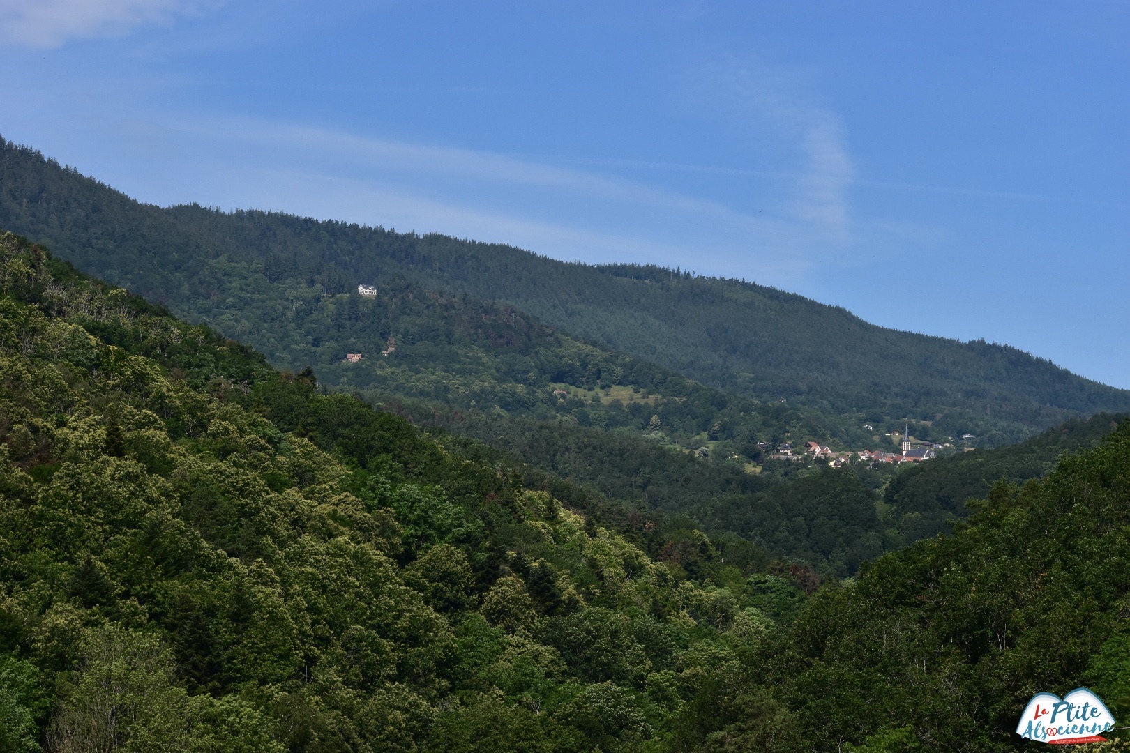 Rocher Witzigfelsen vue sur Thannenkirch et Taennchel par Cendrine Miesch